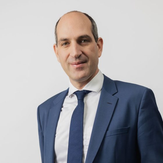 Damien Holzapfel associé cabinet V3 avocats
